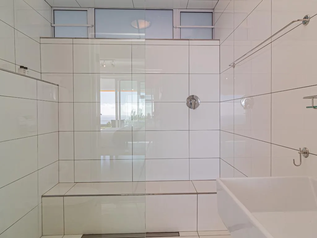 property_ee358406-e56b-4f5b-97e7-a23a5e61cb6a_18