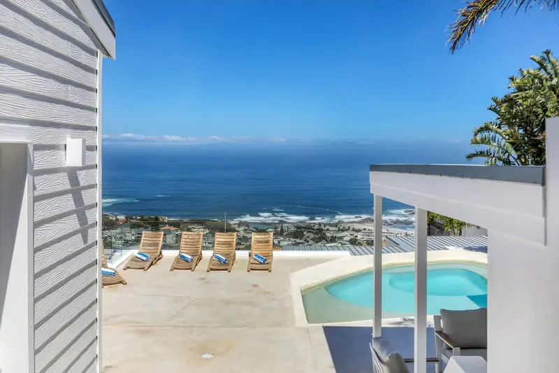 TWO VIEWS (CB155) in Camps Bay – photo 18