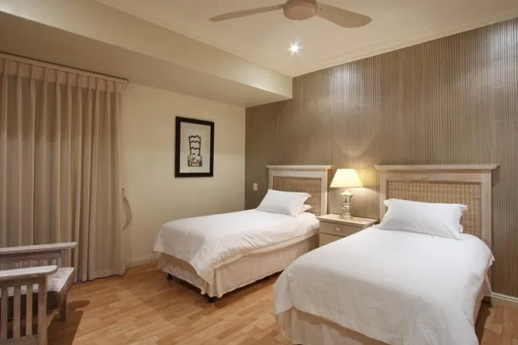 property_ee7cf681-c4da-4113-bb41-1763a6416ae4_1