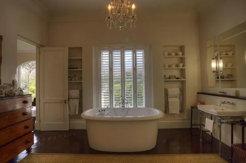 Vineyard Farmhouse in Constantia Heights – photo 6