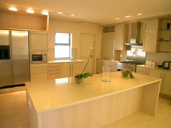 property_eead7f9f-feb5-4b36-810f-cc4db832b5a2_1