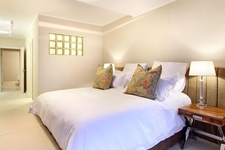 property_eeb3ddc0-0c78-4ce2-9578-5f0984979ee6_2