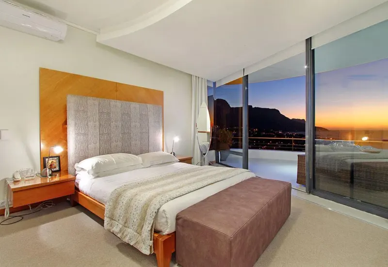 Strathmore Villa in Camps Bay – photo 9