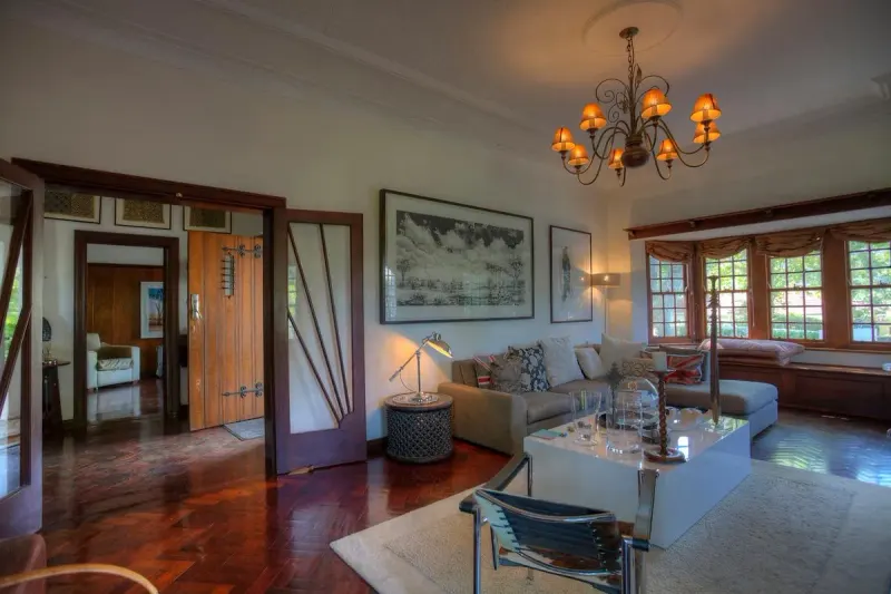 Bishopscourt Manor in Bishopscourt – photo 4