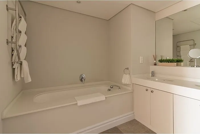 property_ef0eecbc-fe69-4f68-9e2f-fc64bc429bc7_6