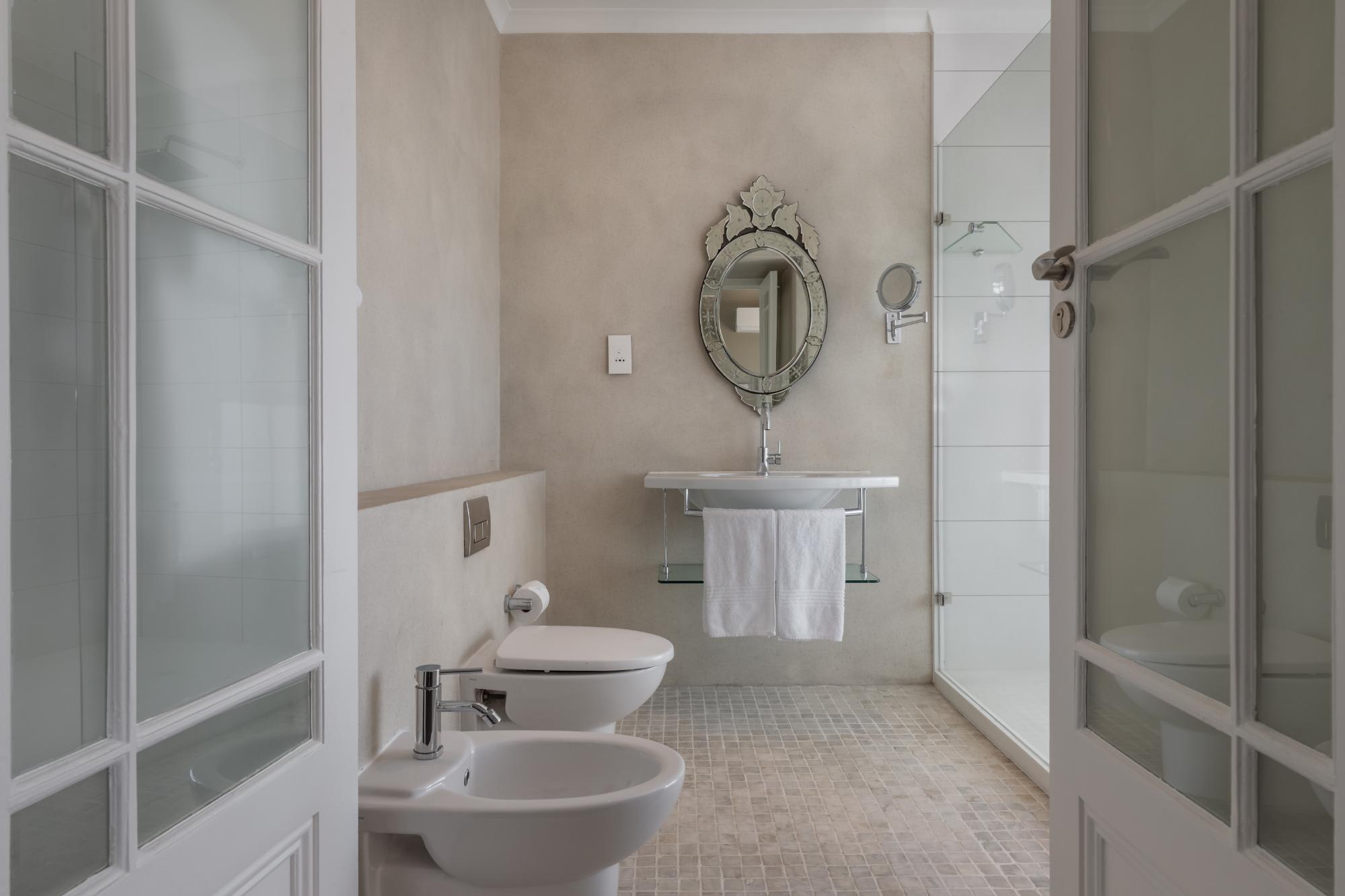 property_ef4c1143-3db1-4ede-a699-9fbd88063865_17