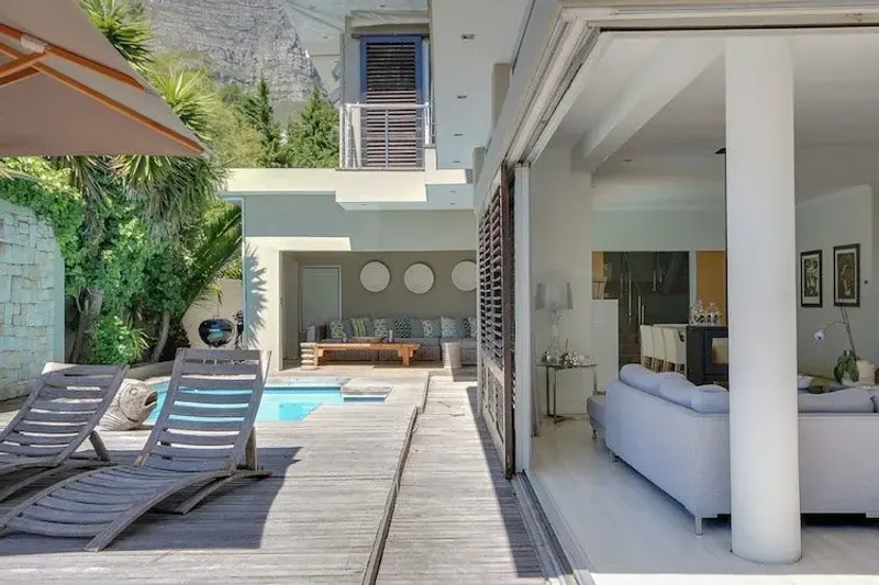 Finchley 2 in Camps Bay – photo 1