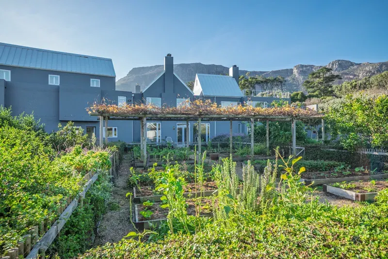 Village Lane in Noordhoek – photo 14