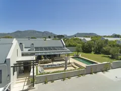Constantia Modern Villa in Constantia – photo 17 thumbnail
