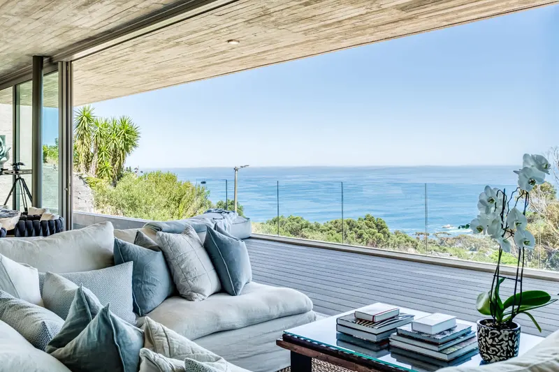 Castle Peak in Camps bay – photo 32