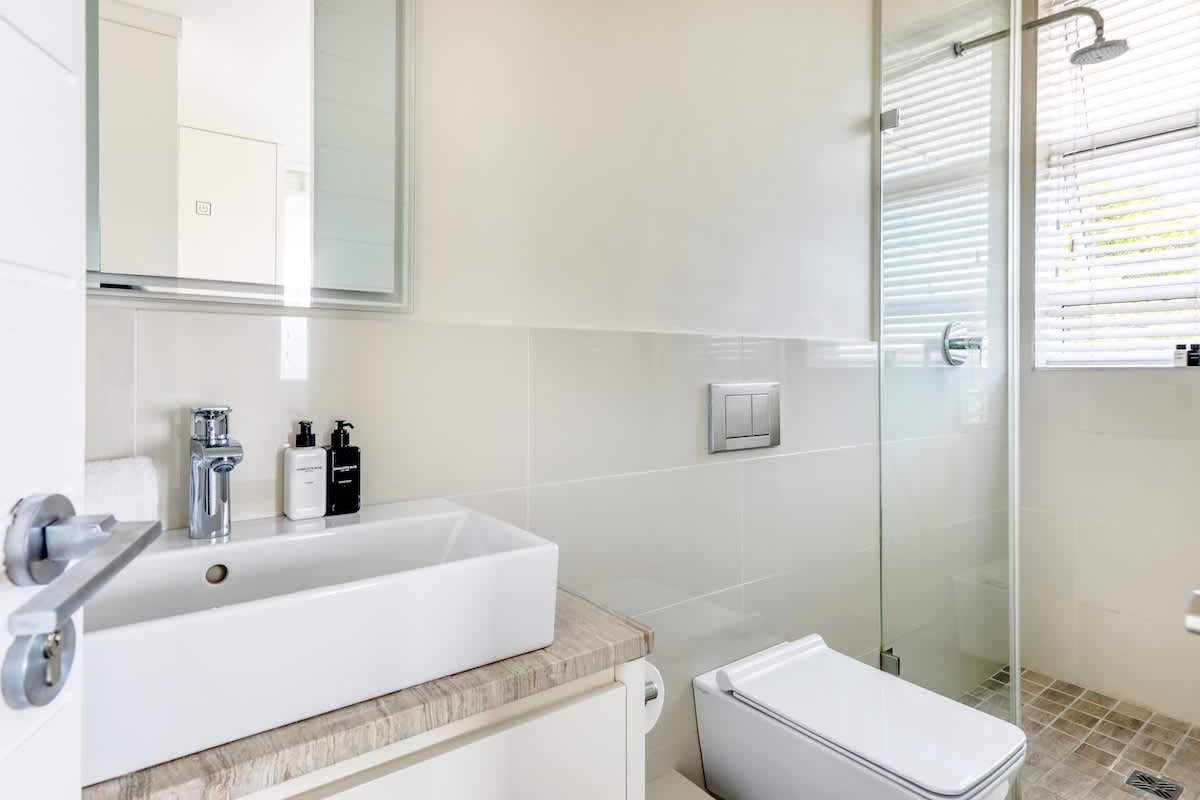 property_efb2a78d-aeba-45ce-be9c-02683f9ec0d6_18