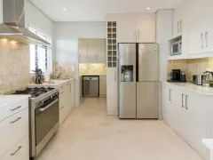 High Level Villa in Green Point – photo 14 thumbnail