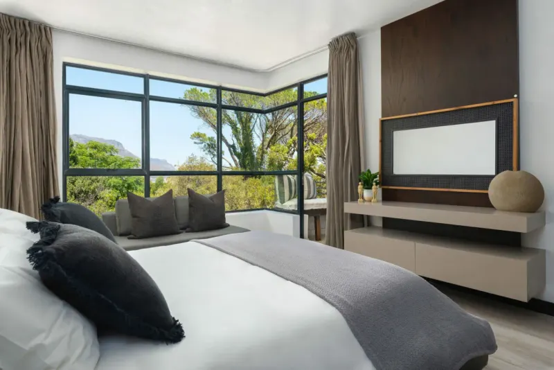 A22 The Glen in Camps Bay – photo 8