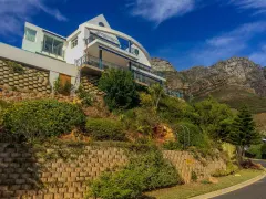 Oceanscape Camps Bay in Bakoven – photo 1 thumbnail