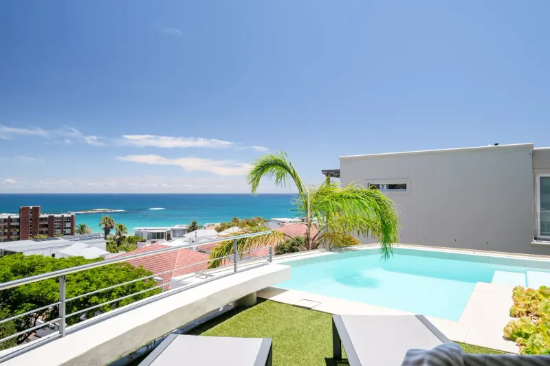 Ocean's 33 Villa in Camps Bay – photo 11