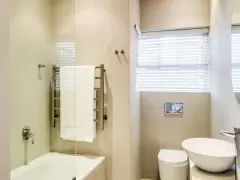 Aretzi Apartment in Bantry Bay – photo 31 thumbnail