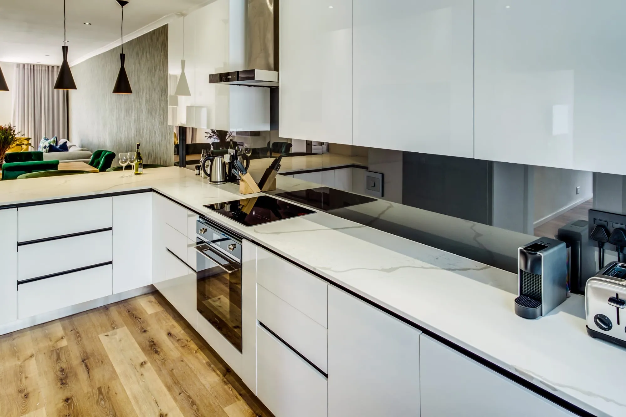 property_f0cf6635-2b48-4018-84bf-1c693603c96d_11