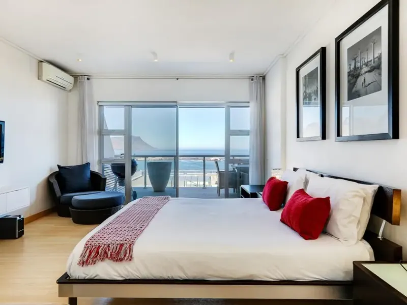 Dunmore Apartment in Camps Bay – photo 16