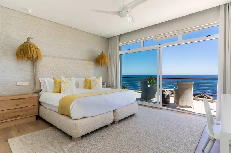 Bakoven Sunsets Luxury Apartment in Camps Bay – photo 47