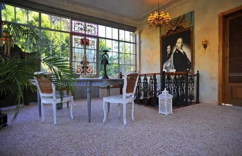 Enigma Mansion Guest House in Camps Bay – photo 3