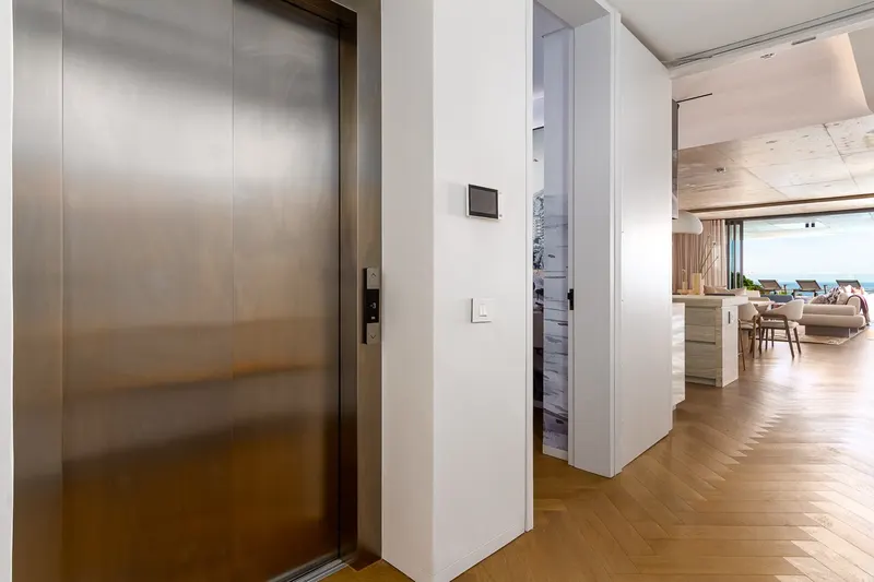 Arkham Villa in Fresnaye – photo 2