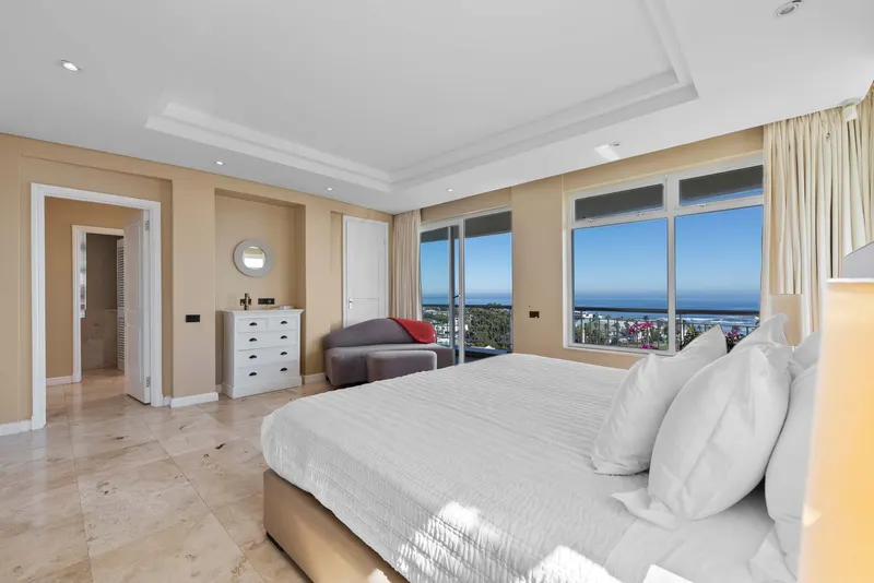 Tree Villa in Camps Bay – photo 25