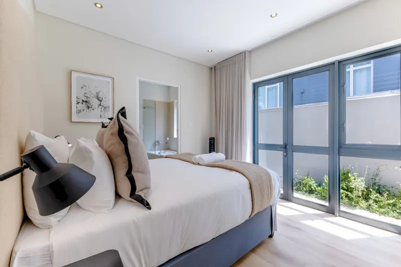 Sea Point Select in Sea Point – photo 21