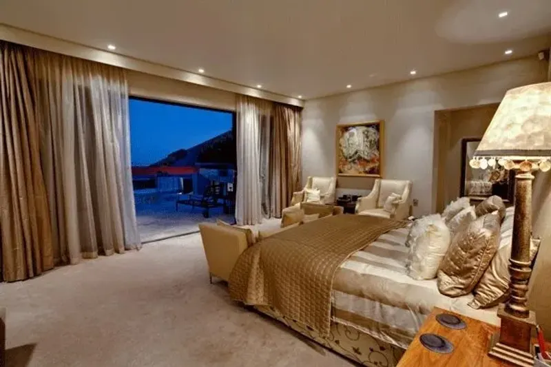 Alexandra Grand in Fresnaye – photo 14