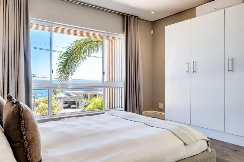 Serein in Camps Bay – photo 34
