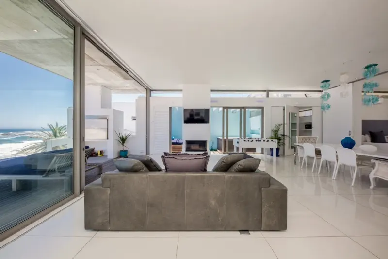 15 Views Penthouse in Camps Bay – photo 8