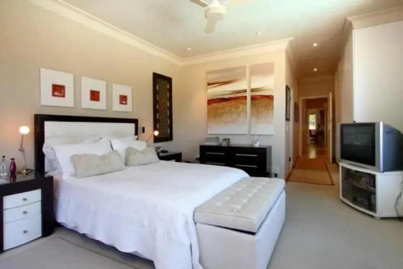 Villa Shanklin in Camps Bay – photo 8
