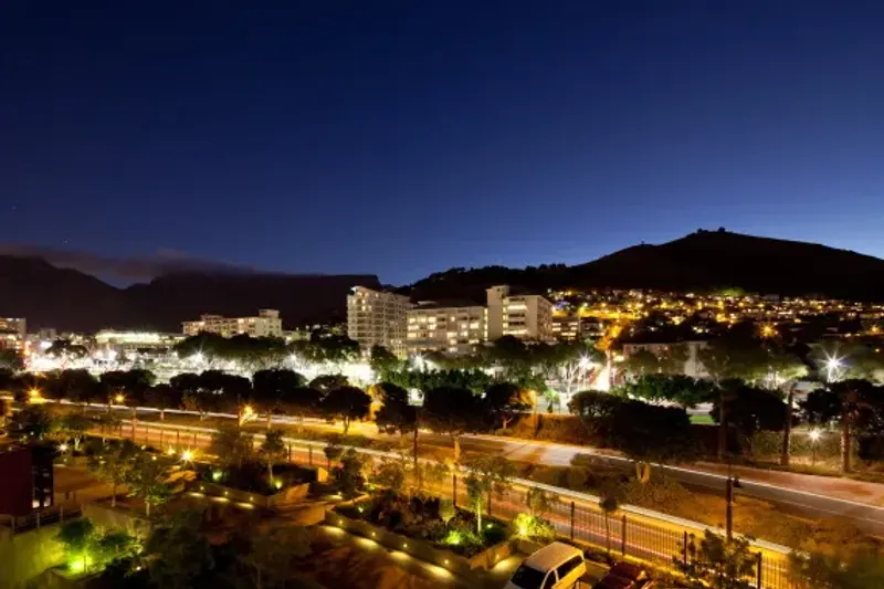 Lawhill Penthouse in V&A Waterfront – photo 21