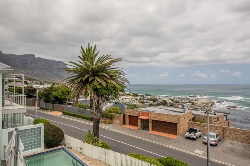 Indigo Bay - The Penguin in Camps Bay – photo 23