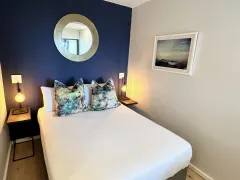Skydeck Penthouse in Sea Point – photo 23 thumbnail