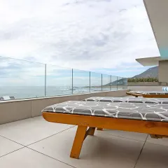 The Houghton Luxury Penthouse in Bakoven – photo 3 thumbnail