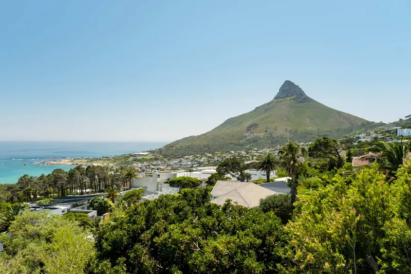 Khalanga Penthouse in Camps Bay – photo 40