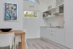Fulham Road Apartment in Camps Bay – photo 9 thumbnail