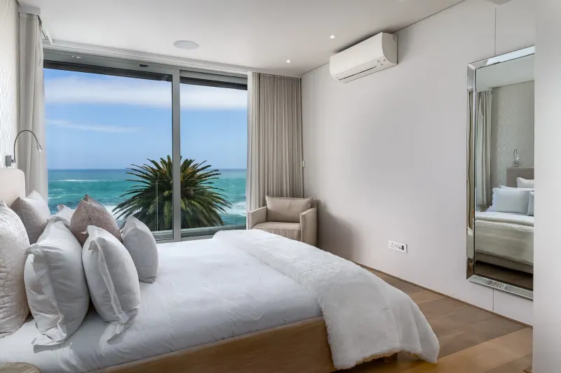 Boulders Views in camps bay – photo 16