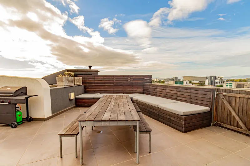 Scholtz Penthouse in Three Anchor Bay – photo 4