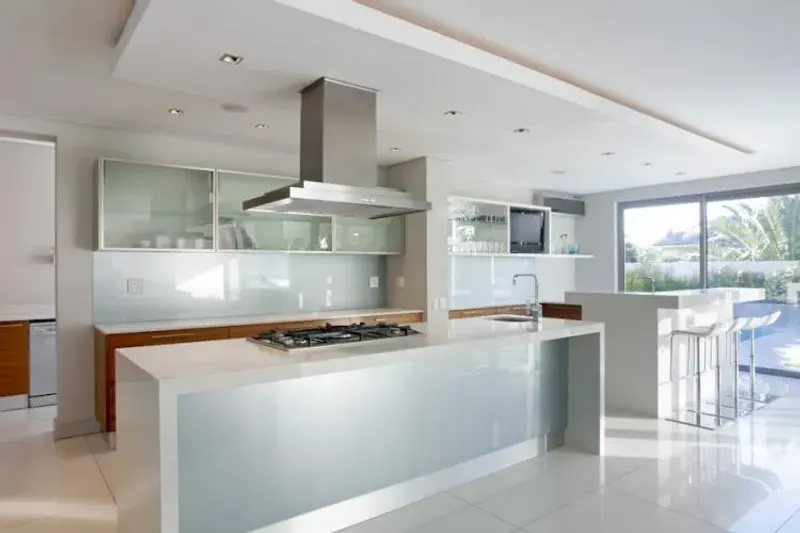 Lincoln Road Villa 4 Bed in Camps Bay – photo 9