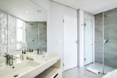 Penthouse on S in Three Anchor Bay – photo 16 thumbnail