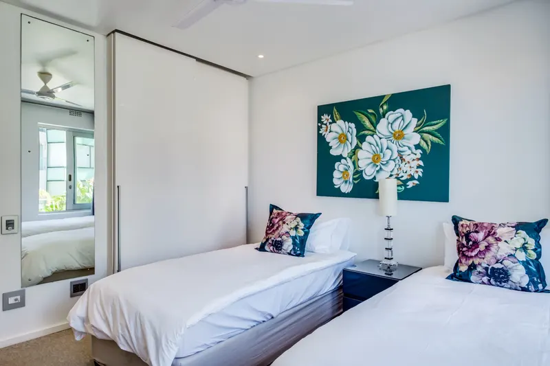 Ocean Breeze in Clifton – photo 11