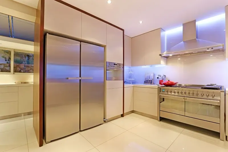 Chepstow Road Villa in Green Point – photo 22