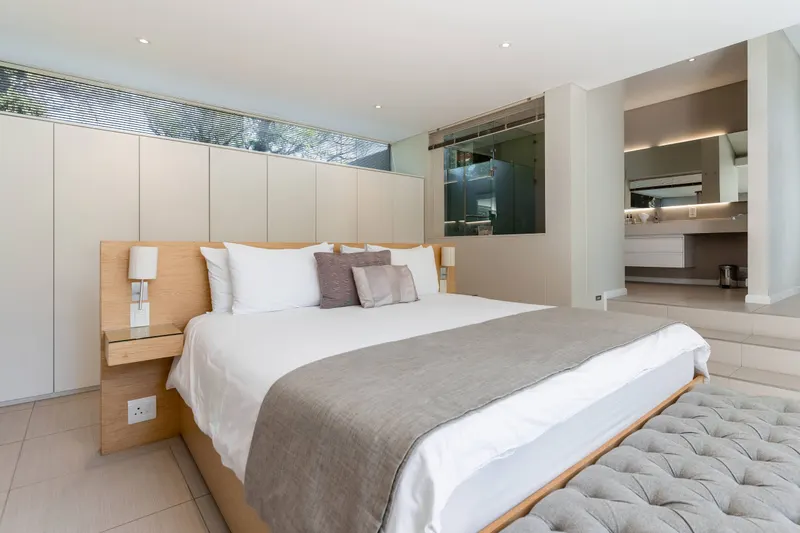 Aqua Penthouse in Camps Bay – photo 19
