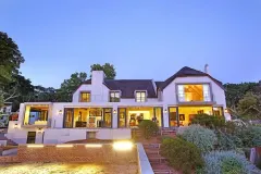 Winelands Dream Villa in Huis-In-Bos – photo 2 thumbnail