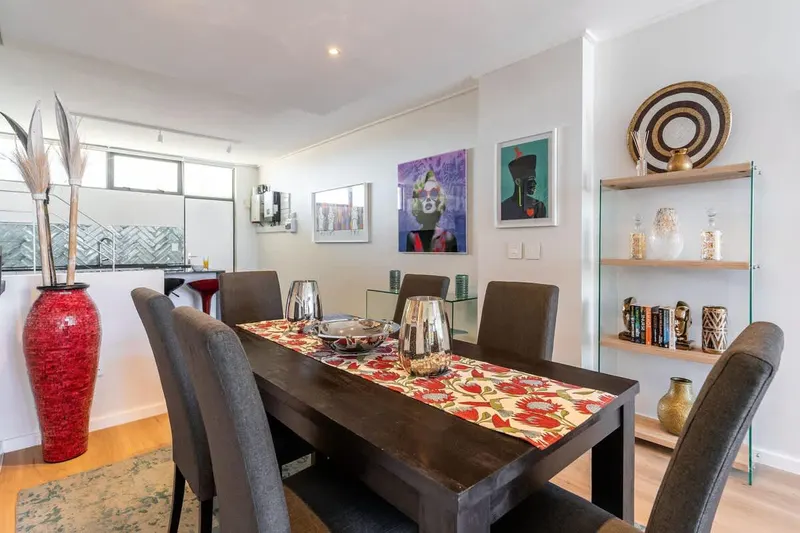 Urban Palette Apartment in Green Point – photo 11