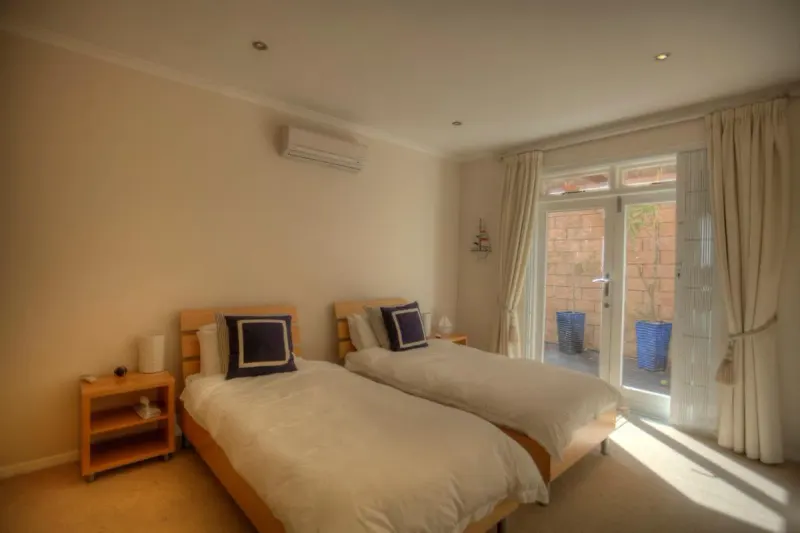 Berkley 7E in Camps Bay – photo 13