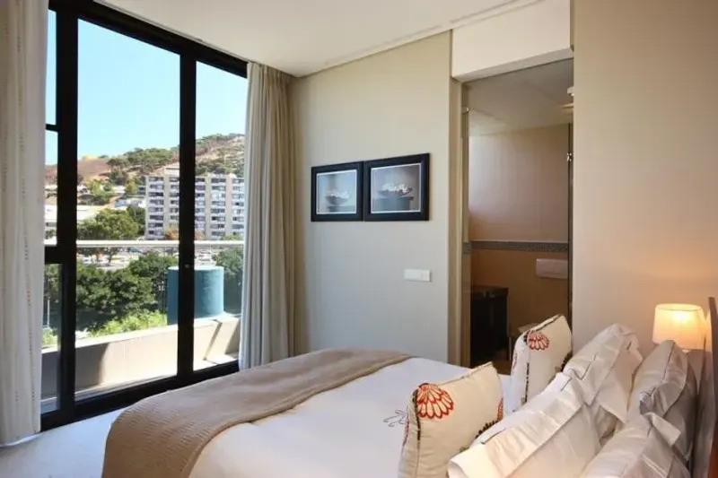Juliette 6th Floor Apartment in V&A Waterfront – photo 14