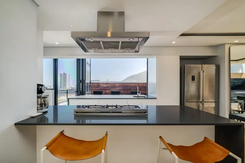 Quendon Penthouse in Sea Point – photo 8