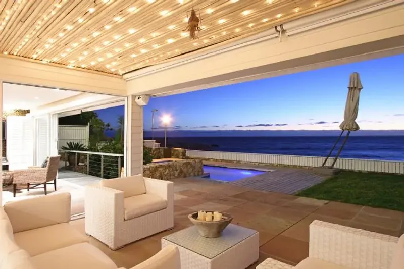 Glen Beach Bungalow in Camps Bay – photo 2